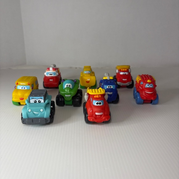 Tonka Chuck And Friends Plastic Toy Trucks Cars Hasbro 2006-2009 Lot of 9 - Picture 1 of 14